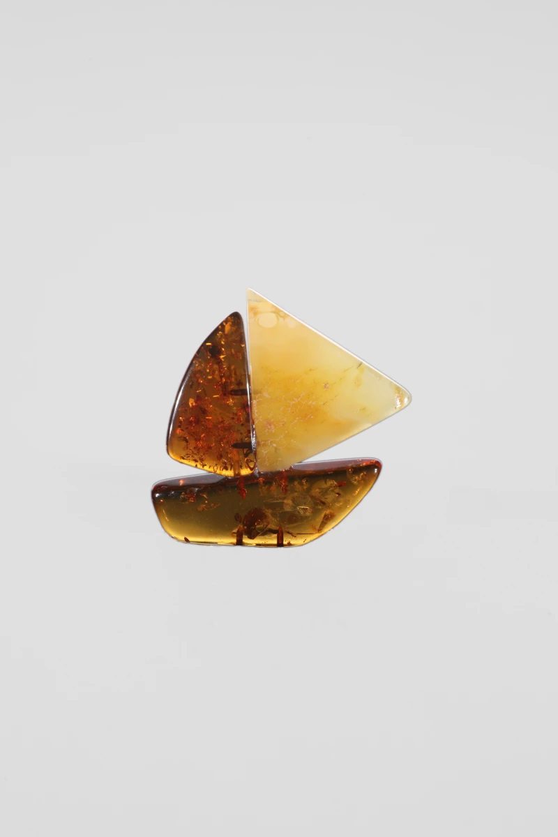 Figurina nava, chihlimbar multicolor, hand made, 5,3 cm-AW1035